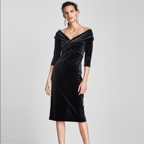 Zara Elegant Black Velvet Off-Shoulder Dress size xs - Picture 1 of 13